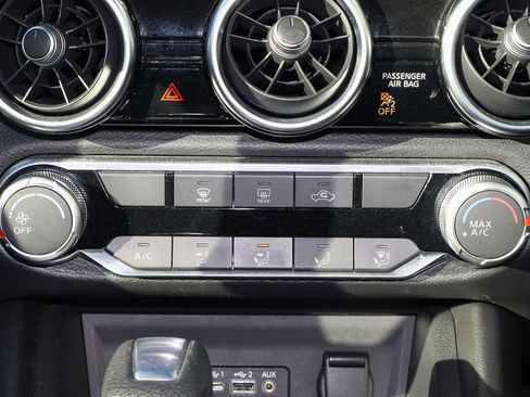 Used 2024 Nissan Sentra SV image 11