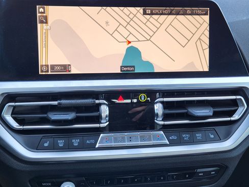 Used 2022 BMW M440i Coupe w/ Premium Package image 17