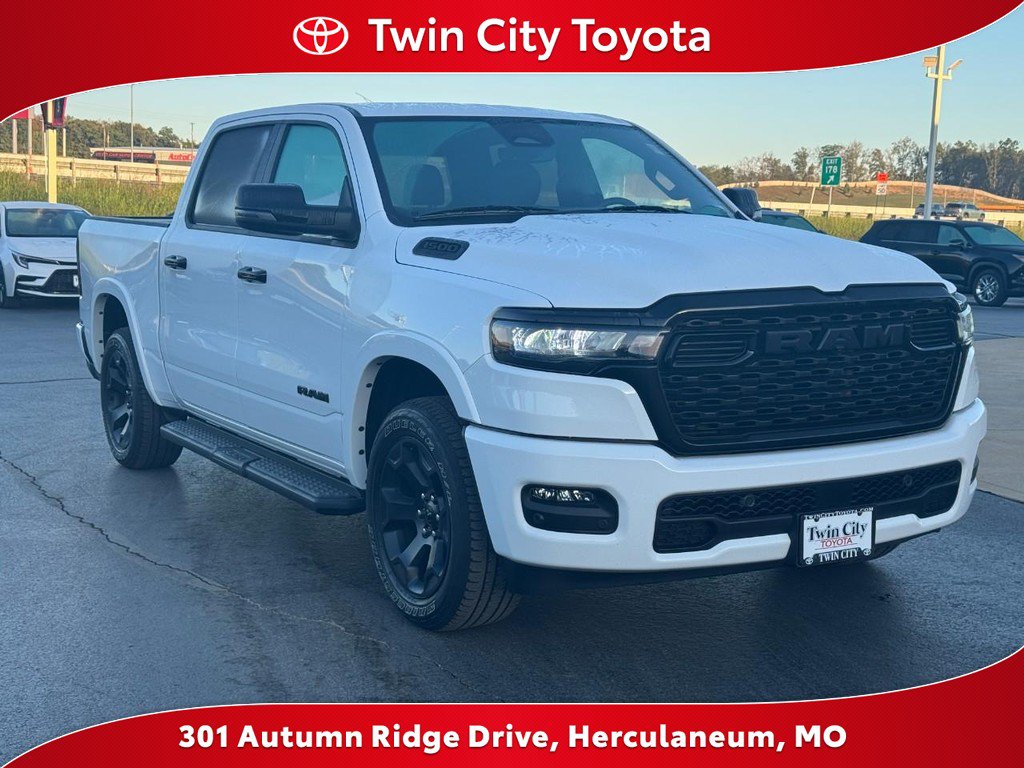 Used 2025 RAM 1500 Big Horn AWD/4WD image 1