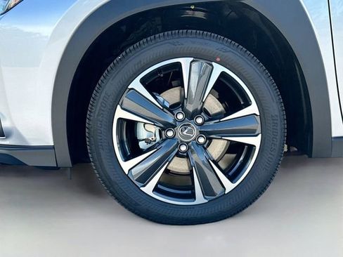 New 2026 Lexus UX 300h FWD image 40