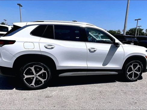 New 2026 Volkswagen Tiguan SE AWD/4WD image 4