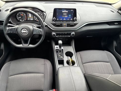 Certified 2025 Nissan Altima 2.5 S image 13