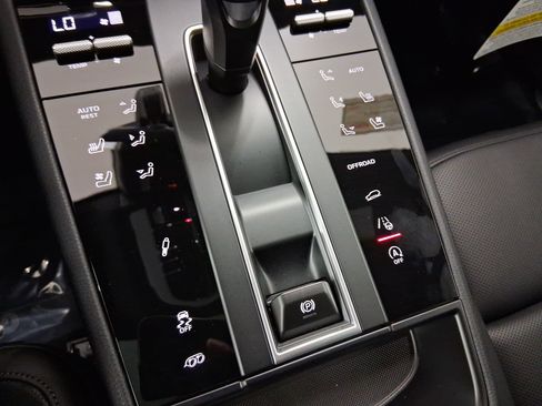 New 2026 Porsche Macan S image 29