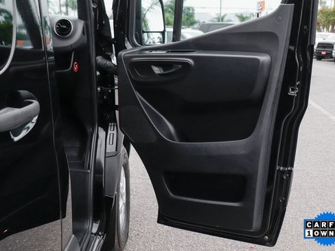 Used 2020 Mercedes-Benz Sprinter 2500 image 36
