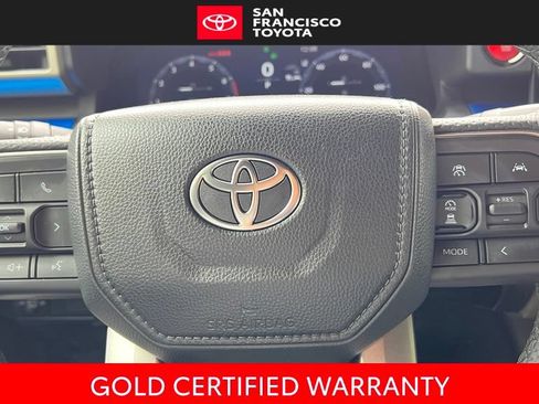 Certified 2025 Toyota Tacoma TRD Off-Road AWD/4WD image 31