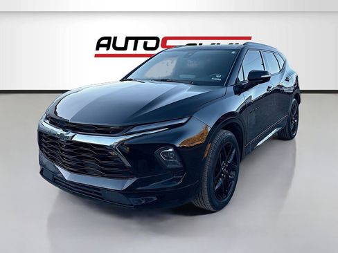 Used 2025 Chevrolet Blazer RS w/ Driver Confidence II Package AWD/4WD image 3