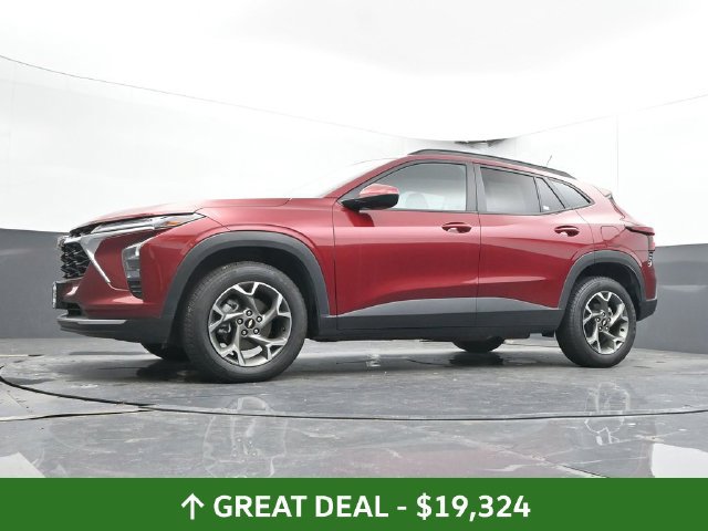 Used 2025 Chevrolet Trax LT FWD image 51