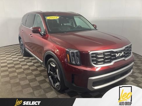 Used 2023 Kia Telluride S AWD/4WD image 9