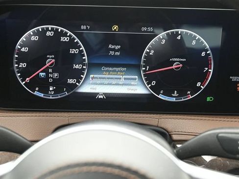 Used 2020 Mercedes-Benz S 560 4MATIC Sedan w/ Premium Package image 13