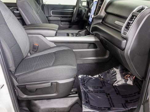 New 2025 RAM 2500 Big Horn image 38