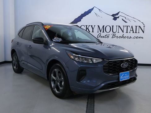 Used 2023 Ford Escape ST-Line w/ Tech Pack #1 image 1