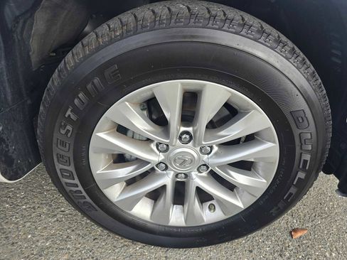 Certified 2023 Lexus GX 460 Premium image 9