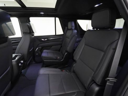 Used 2024 GMC Yukon Denali w/ Advanced Technology Package image 17
