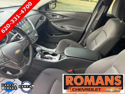 Used 2025 Chevrolet Malibu RS image 11