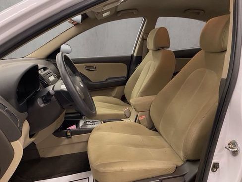 Used 2010 Hyundai Elantra GLS FWD image 5