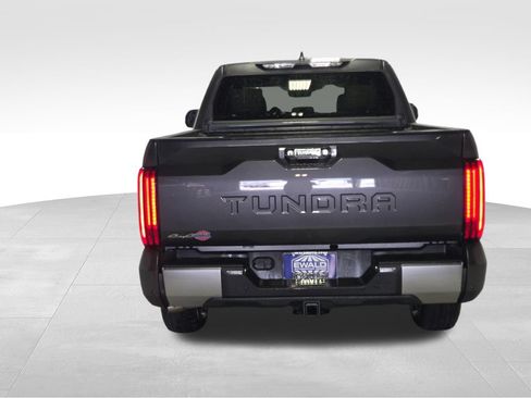 Used 2025 Toyota Tundra Limited AWD/4WD image 23