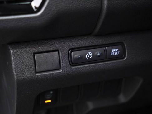 New 2026 Nissan Frontier SV w/ Tow Package image 9