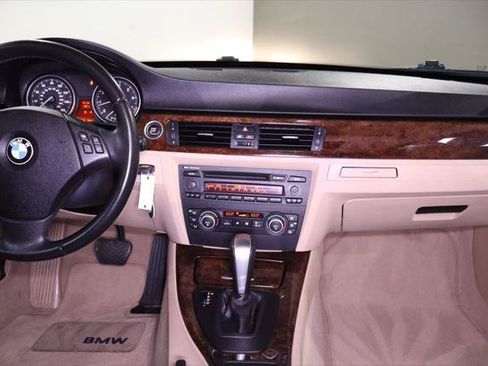 Used 2009 BMW 328i Sedan RWD image 24