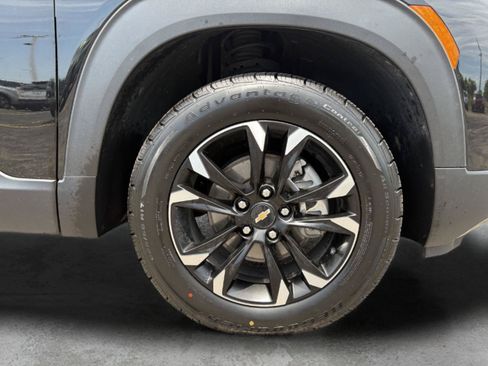 Used 2023 Chevrolet TrailBlazer LT w/ Convenience Package AWD/4WD image 24
