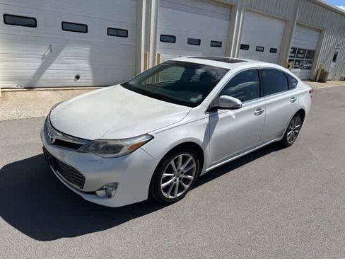 Used 2014 Toyota Avalon XLE Touring FWD image 12