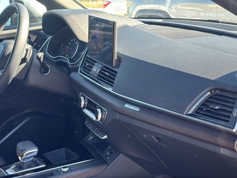 Used 2023 Audi Q5 2.0T Premium w/ Convenience Package AWD/4WD image 29