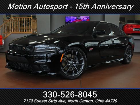 Used 2021 Dodge Charger Scat Pack image 1