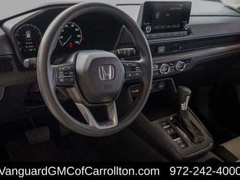 Used 2025 Honda CR-V EX image 9