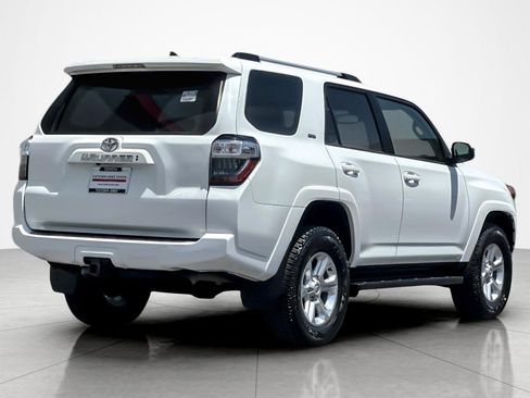 Used 2021 Toyota 4Runner SR5 AWD/4WD image 5