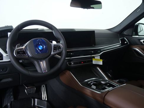 New 2026 BMW X6 xDrive40i image 18