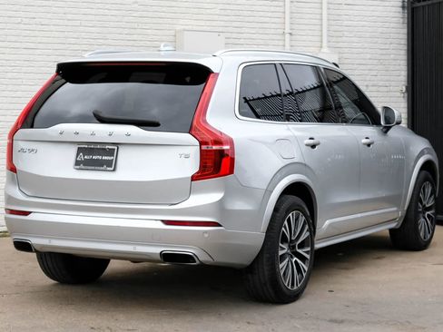 Used 2020 Volvo XC90 T5 Momentum w/ Protection Package Premier FWD image 8