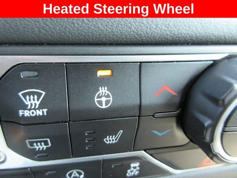 Used 2024 Jeep Gladiator Rubicon w/ Technology Group AWD/4WD image 32