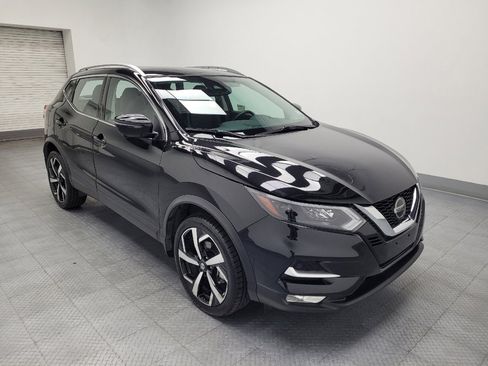 Used 2022 Nissan Rogue Sport SL w/ Premium Package FWD image 13