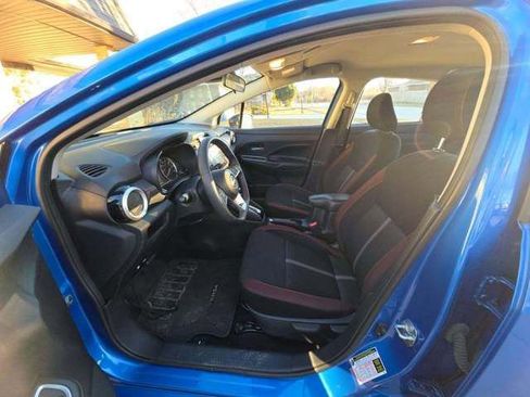 Used 2024 Nissan Versa SR image 3