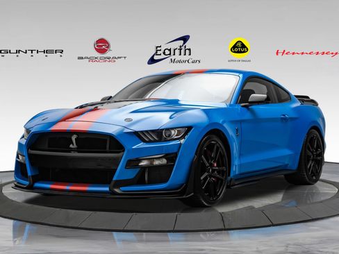 Used 2022 Ford Mustang Shelby GT500 w/ Technology Package RWD image 1
