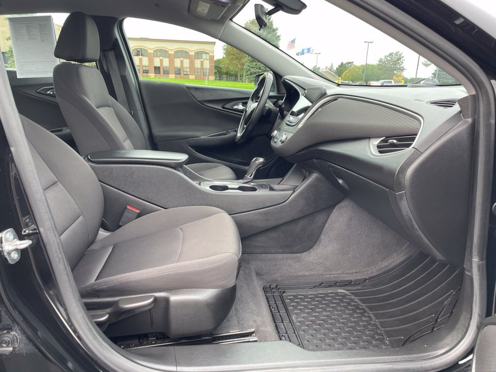 Used 2019 Chevrolet Malibu RS FWD image 27
