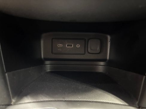 Used 2019 Chevrolet Equinox LT AWD/4WD image 20