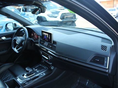 Used 2018 Audi SQ5 Premium Plus AWD/4WD image 24