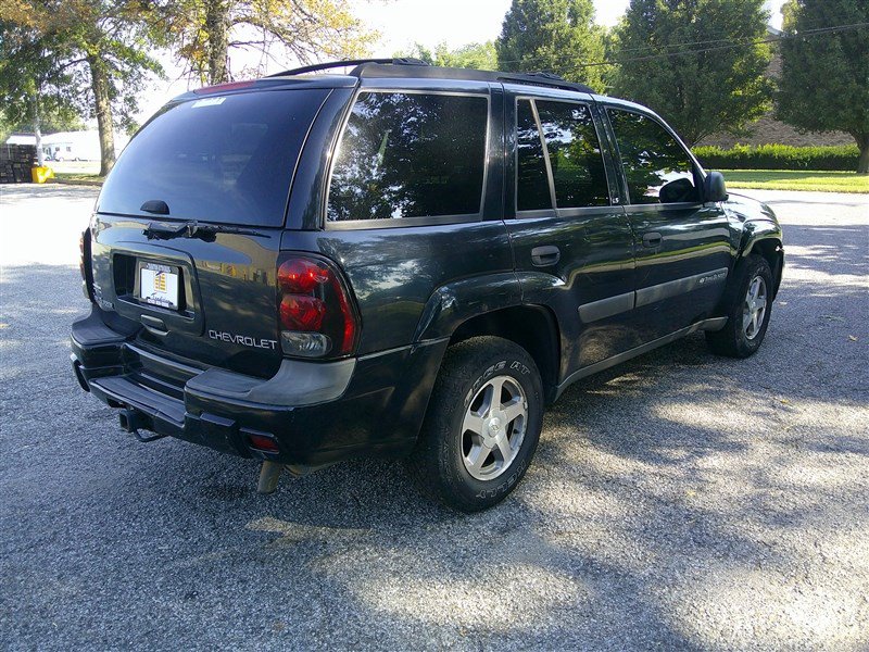 Used 2004 Chevrolet TrailBlazer LS w/ LS Preferred Equipment Group AWD/4WD image 5