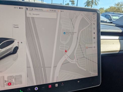 Used 2023 Tesla Model Y Long Range image 10