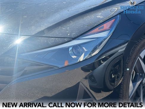 Used 2023 Hyundai Elantra SEL w/ Convenience Package FWD image 8