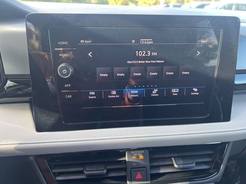 New 2025 Volkswagen Taos S image 22