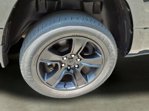Used 2023 RAM 1500 Big Horn AWD/4WD image 34