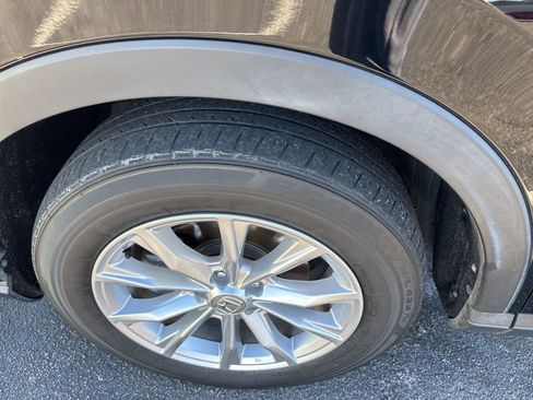 Used 2024 Honda CR-V EX-L image 2