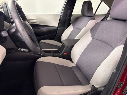 Used 2024 Toyota Corolla LE image 11