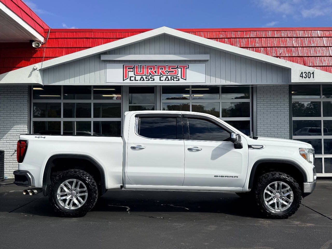 Used 2019 GMC Sierra 1500 SLT AWD/4WD image 2