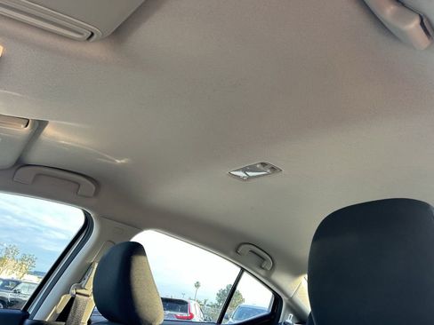 Used 2025 Nissan Versa SV w/ Trunk Package image 29