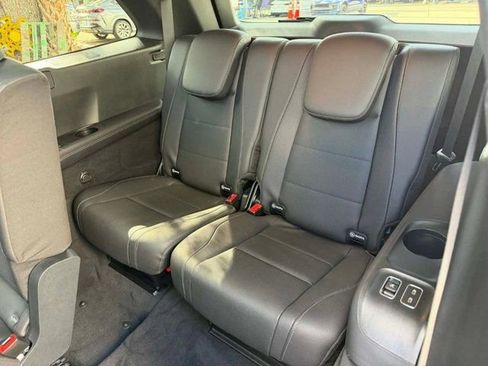 Used 2024 Mercedes-Benz GLS 450 4MATIC image 29
