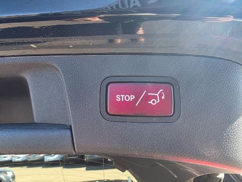 Used 2015 Mercedes-Benz GLA 250 4MATIC image 17