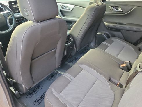 Used 2023 Chevrolet Blazer LT image 8