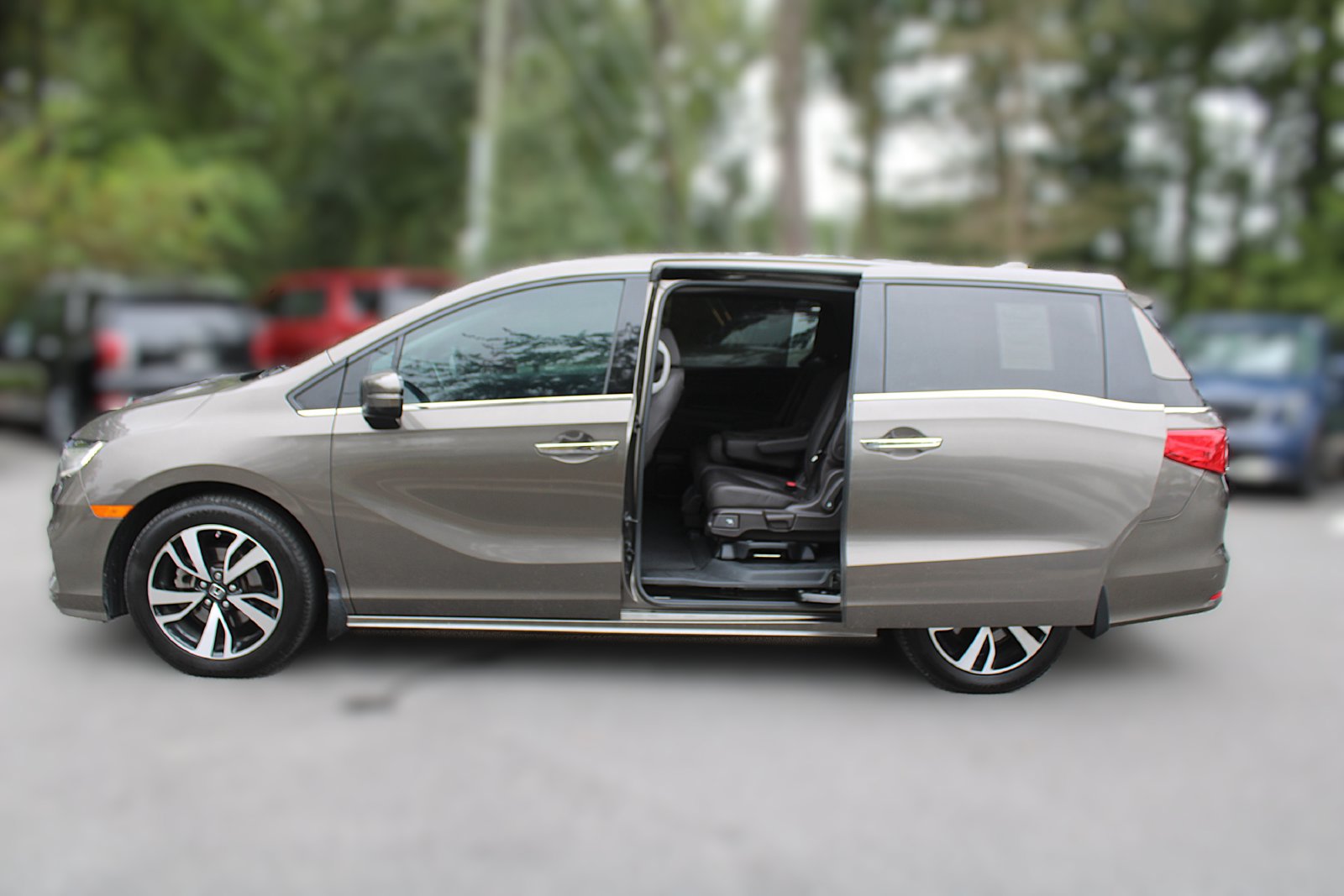 Used 2019 Honda Odyssey Elite image 6